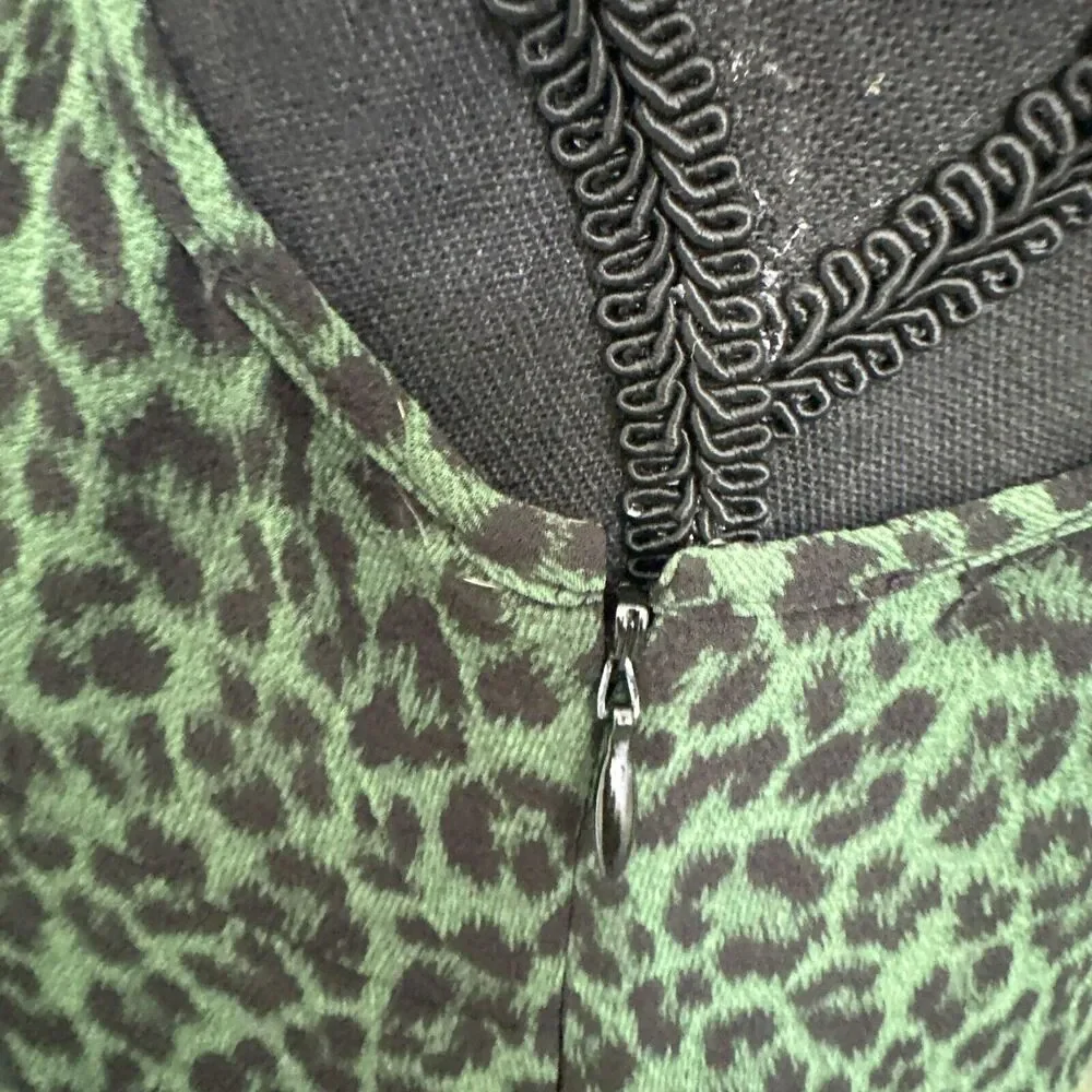 Micahel Kors Green Leopard Sleeveless Tunic Blouse Top Women's Size 2 Ruffle‎